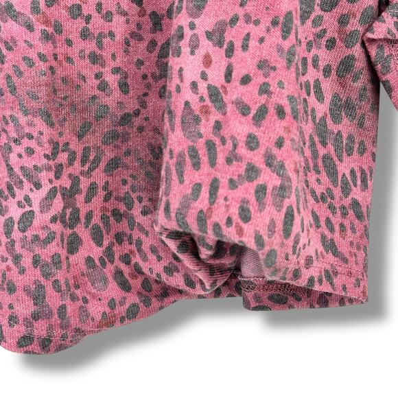 New Democracy V Neck Pick Up Hem Leopard Print Shirt Plus Size 1X Berry Pink - Picture 4 of 7
